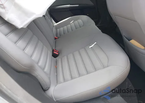 2014 Ford Fusion S из США, поврежденный, VIN 1FA6P0G73E5383635